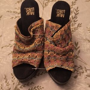 Muk Luks Women's Colorful Woven Mules
